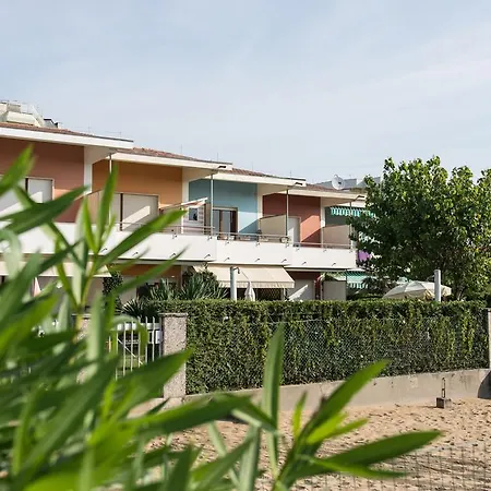 Holiday home Sea Front Garden